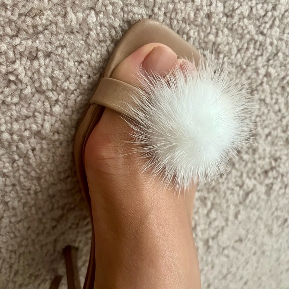 Tinker bell Butterfly/ Fairy light up wings +2 fluffy faux mink shoe clips - Picture 6 of 9